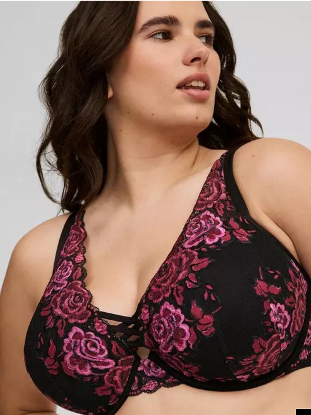 torrid Black Plunge Bra with Fuchsia Rose Embroidery SZ 44DD NWT!